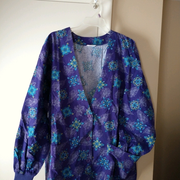 Scrub Uniform Jacket Size (L) PreOwned